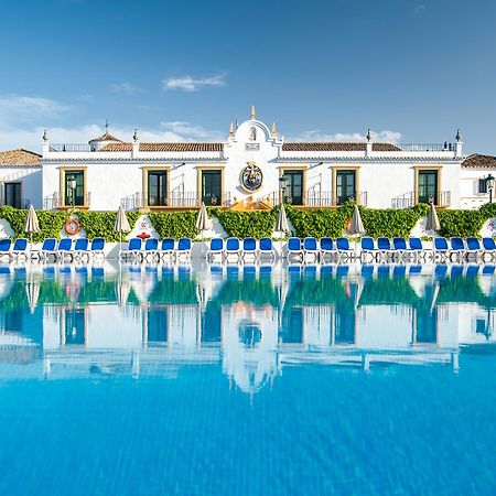 Отель Globales Pueblo Andaluz Сан-Педро-де-Алькантара Экстерьер фото