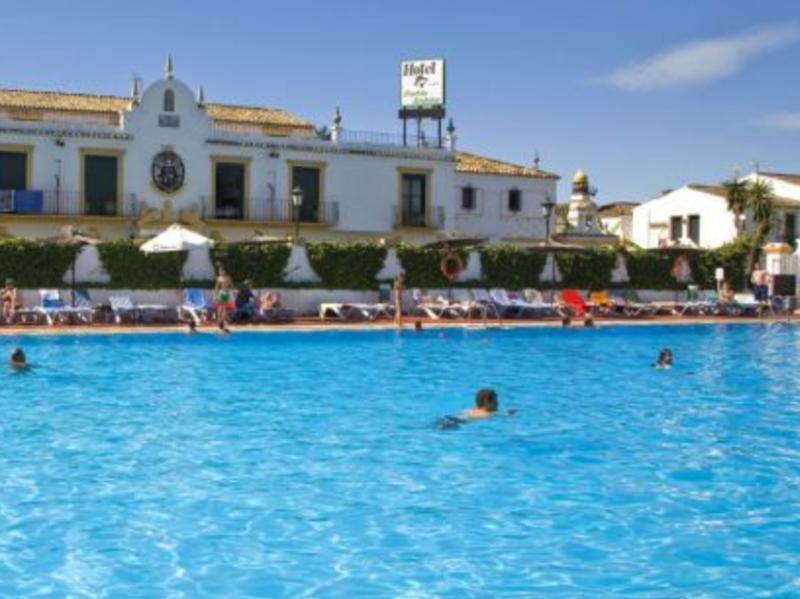 Отель Globales Pueblo Andaluz Сан-Педро-де-Алькантара Экстерьер фото